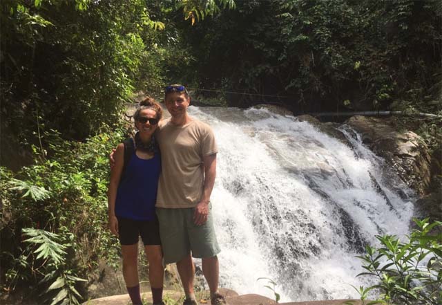 GIBBON SINGING HOME STAY