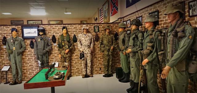 Lịch sử bảo tàng Vũ khí cổ Robert Taylor