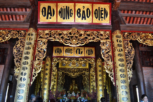 Bên Trong chùa Hộ Quốc Kiên Giang