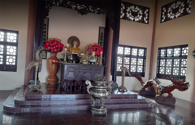 Bên trong đền thờ Bác Hồ Cù Lao Dung Sóc Trăng
