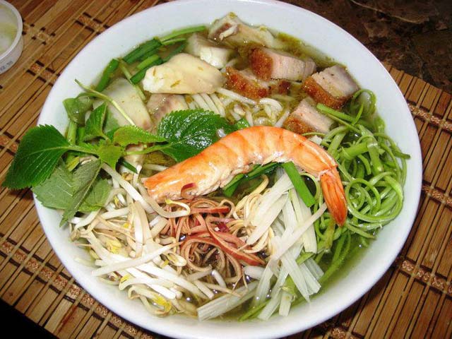Bún nước lèo khmer
