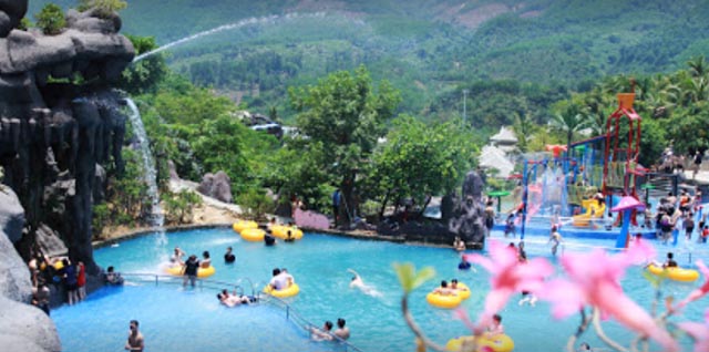 Cách đi Núi Thần Tài