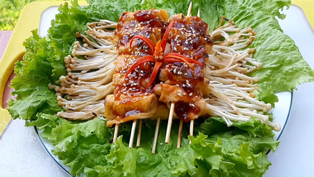 Cách làm đậu hũ cuộn nấm kim châm nướng
