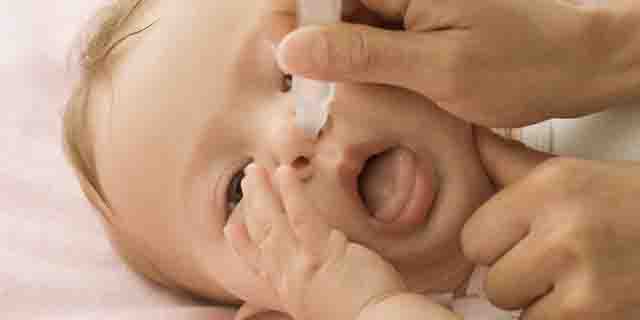 Trẻ sơ sinh bị nghẹt mũi - Biện pháp xử trí khi trẻ sơ sinh bị nghẹt mũi