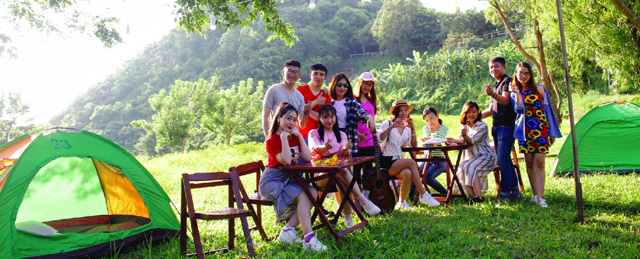 Cắm trại Hồ Mây