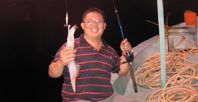 Câu cá, câu mực trên biển ở Hòn Thơm