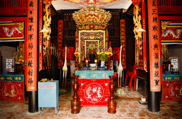 Chánh Điện Văn Thánh miếu Vĩnh Long