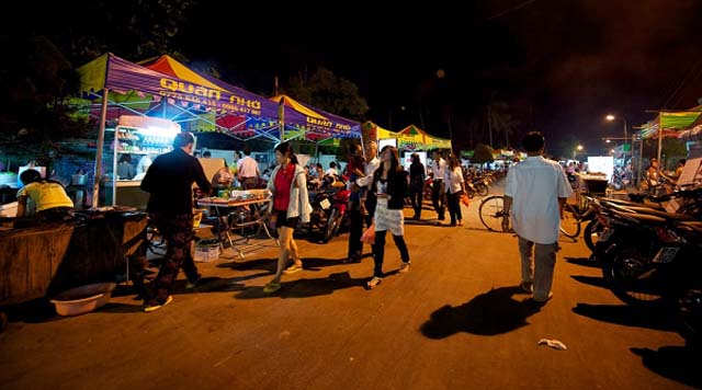 Chợ đêm Côn Đảo có gì?