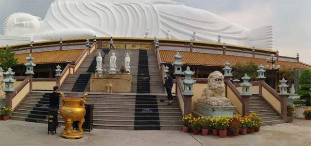 Chùa Hội Khánh Bình Dương