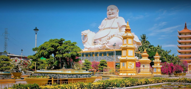 Tham quan chùa Vĩnh Tràng ngôi chùa lớn nhất ở miền Nam
