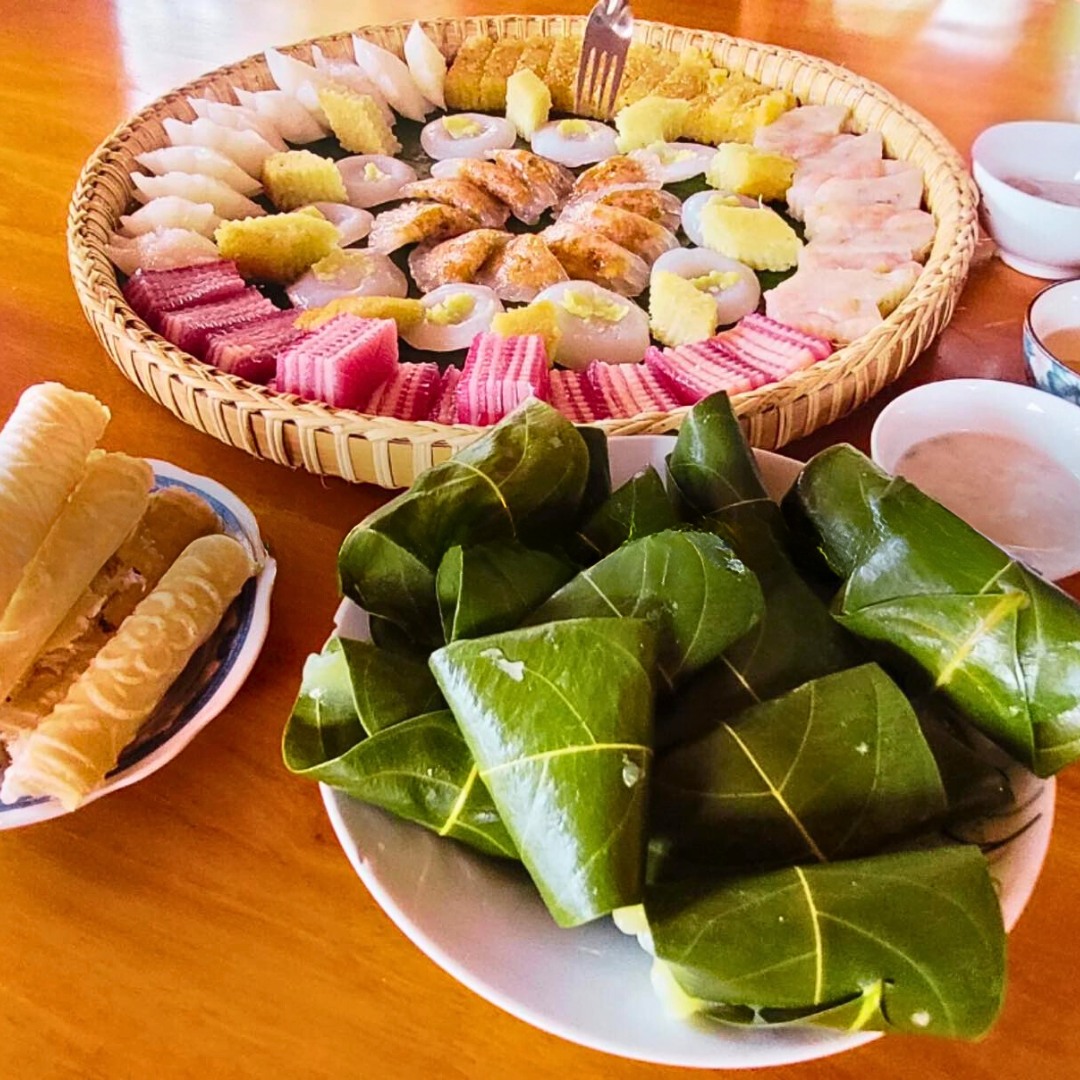 Mẹt bánh dân gian Nam Bộ Cồn Sơn