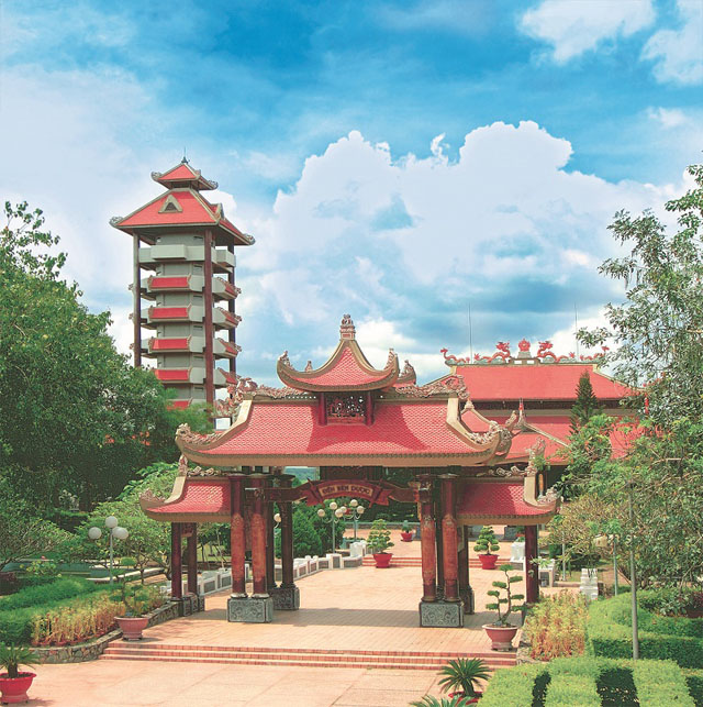 Đền tưởng niệm liệt sĩ Bến Dược
