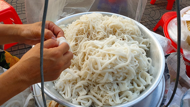 Hủ tiếu hấp