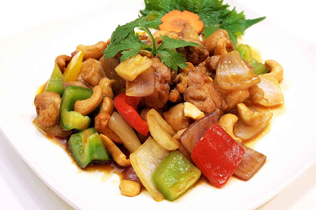 Gỏi hạt điều Bình Phước