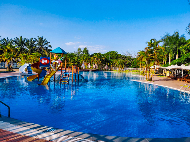 Hồ bơi Mimosa Thác Giang Điền