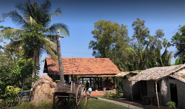 Homestay C-D