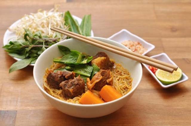 Hủ tíu cà ri Vĩnh Châu Sóc Trăng
