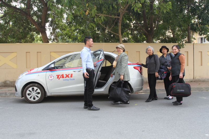 Lái xe taxi Khánh Cường chuyên nghiệp và thân thiện