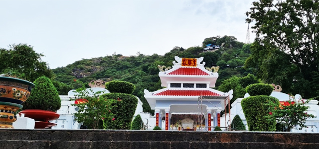lăng Thoại Ngọc Hầu