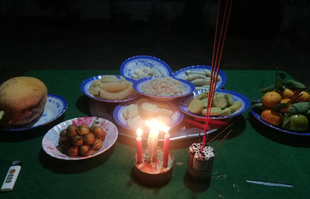 Lễ vật cúng Trăng tại Sóc Trăng
