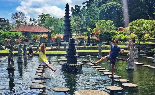  Lịch sử hình thành Cung điện trên nước Tirta Gangga, Bali