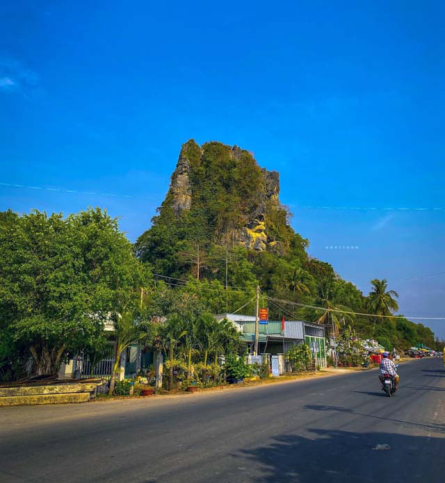 Ngôi nhà dưới Thạch Động