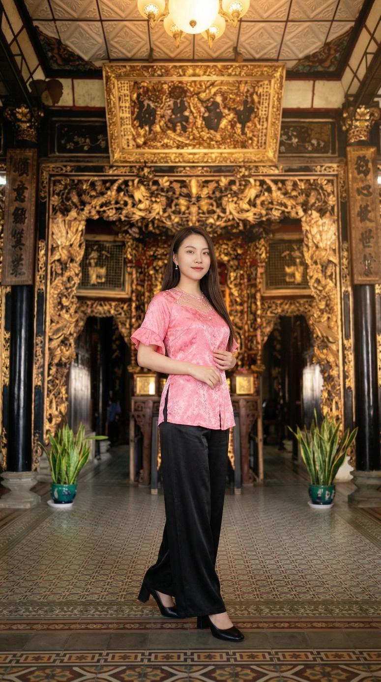 Nhà cổ Huỳnh Thủy Lê Đồng Tháp: Gian chính điện
