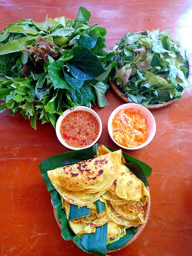 Bánh xèo rau rừng đặc sản An Giang