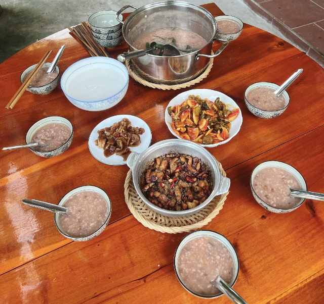 Cháo trắng kho quẹt dân dã miền Tây