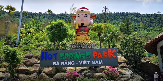 Núi Thần Tài có gì