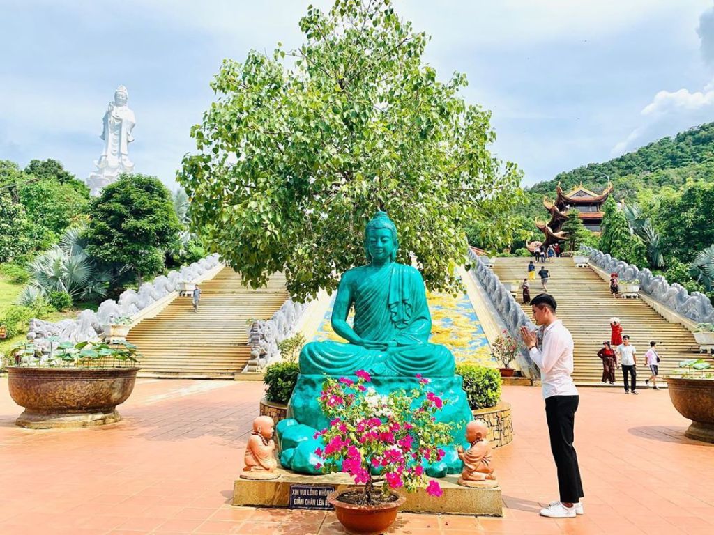 Phật ngọc chùa Hộ Quốc Kiên Giang
