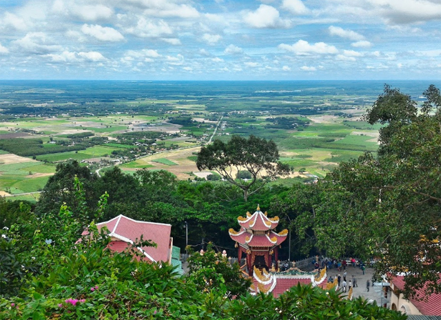 Núi bà đen đường chùa