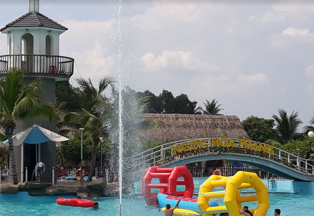 Review Ngọc Hoa Trang