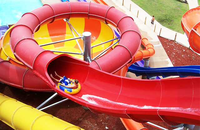 Trò chơi khu sinh vật biển đầy màu sắc công viên nước Aquatopia