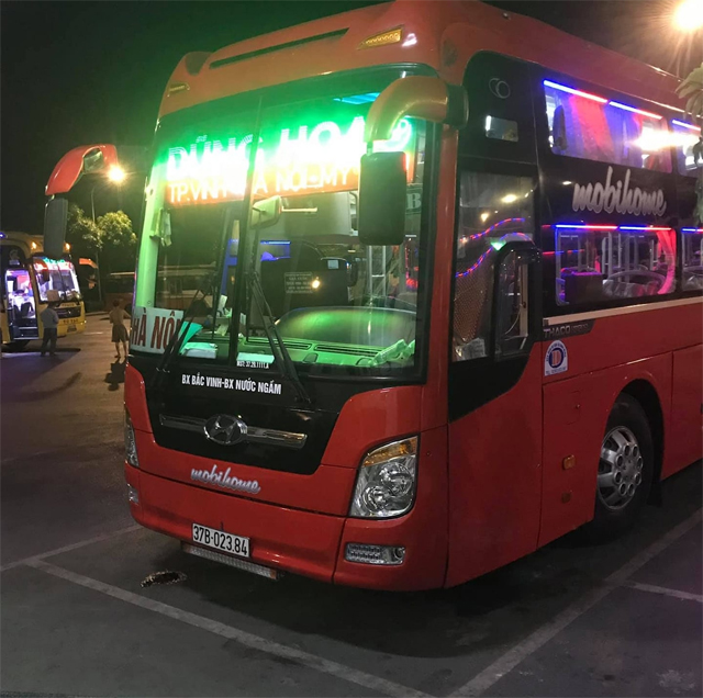 Xe Dũng Hoa từ Nghệ An đi Hà Nội (Nước Ngầm, Mỹ Đình)