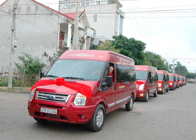 Xe Hồng Vinh Limousine từ Hà Nội đi Nghệ An (Vinh, Cửa Lò)